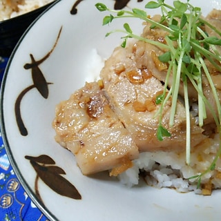 簡単美味しい！豚ステーキ丼♪